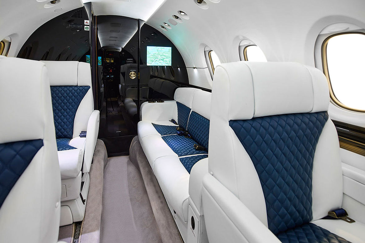 Aero-Dienst Hawker Interior cabin
