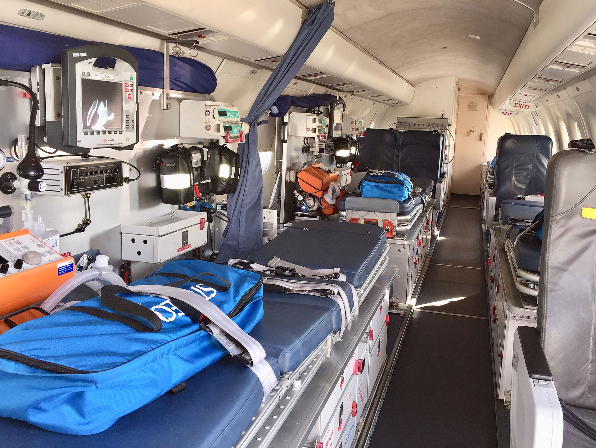 Kabine eines Ambulanz-Jets: Dornier 328Jet 