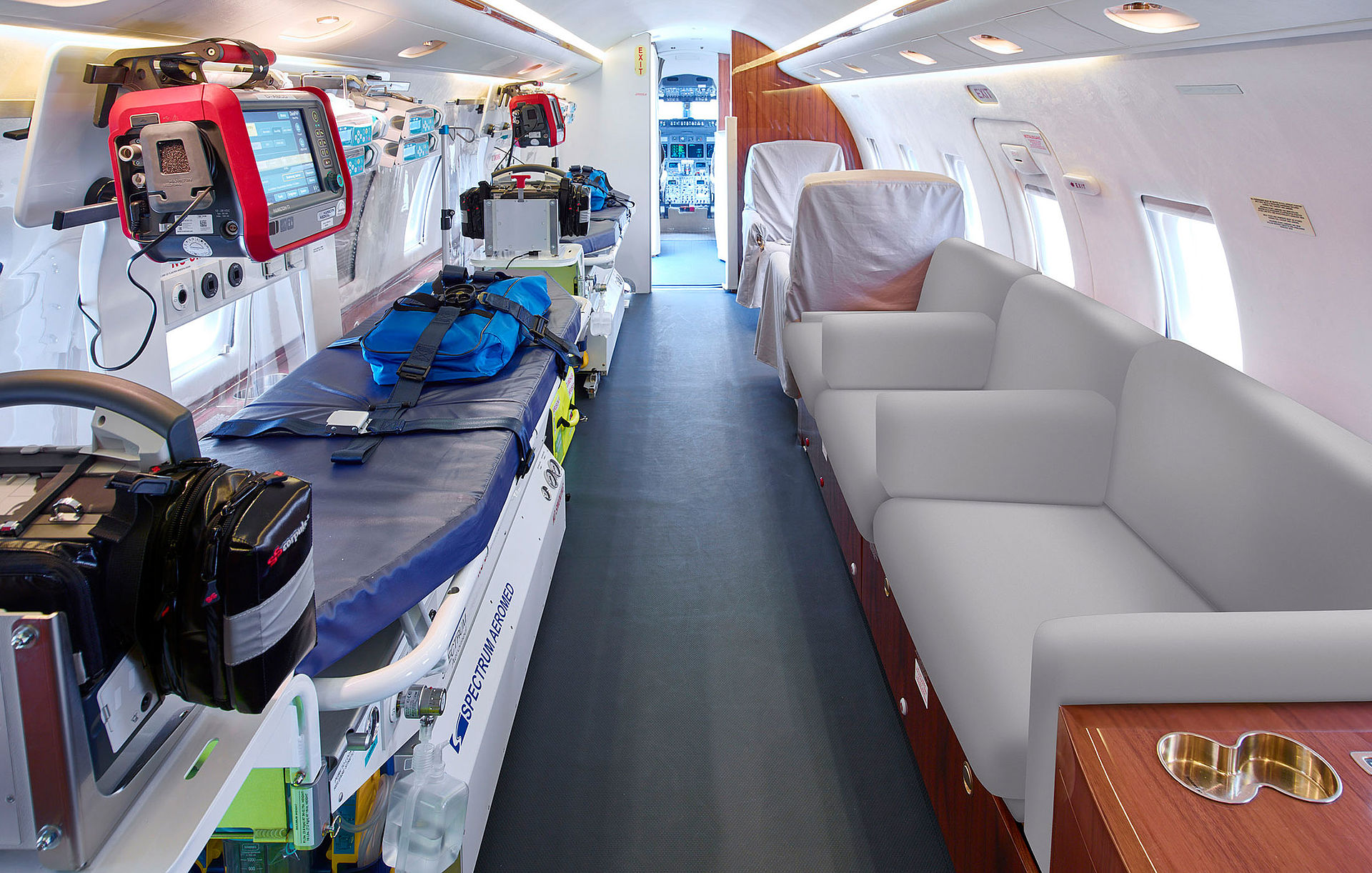 Aero-Dienst Aircraft Sales | Current listing CL604 SN 5565 | air ambulance cabin configuration