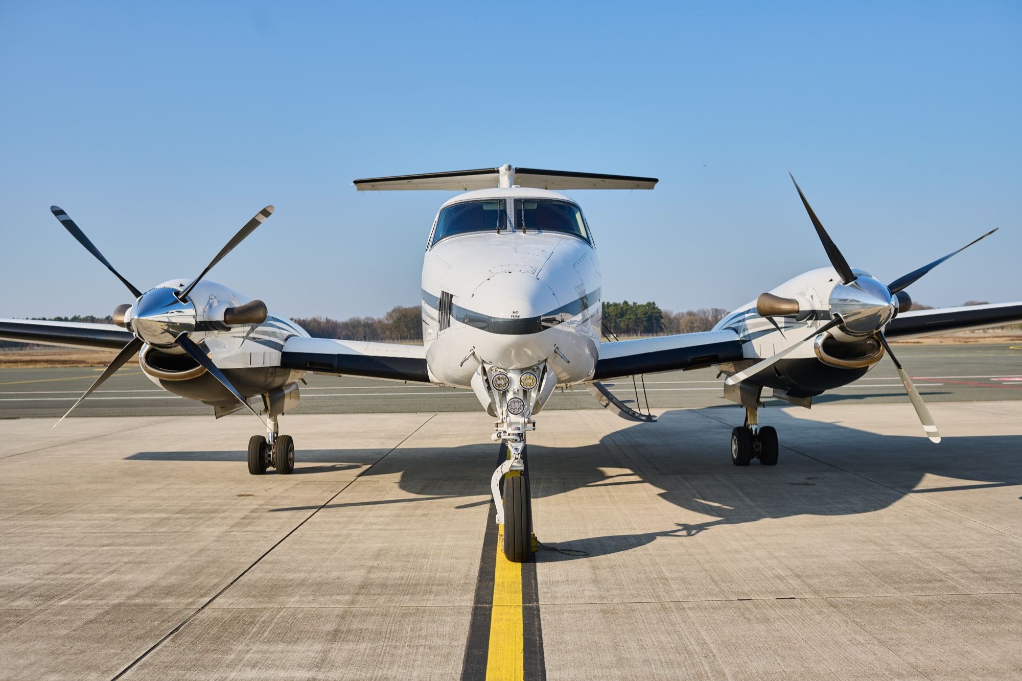 1999 Beechcraft King Air B200, Germany, photo 9