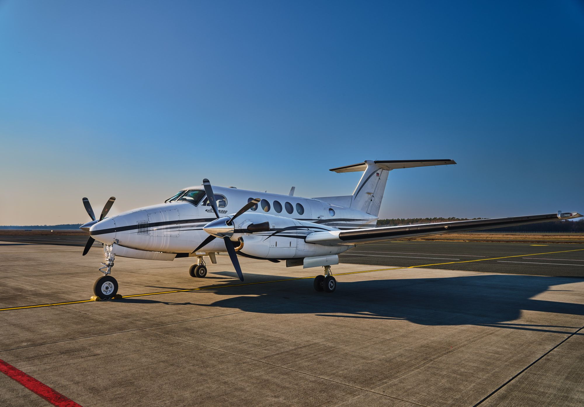 1999 Beechcraft King Air B200, Germany, photo 1