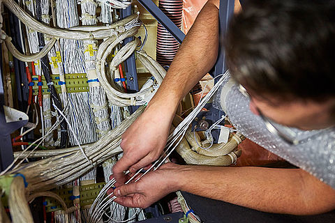 images/csm_content_avionics_cockpit_f629895303.jpg